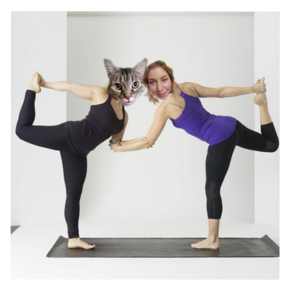 Meet Your Poshers, Gina and Keke! - Picture 11 of 11